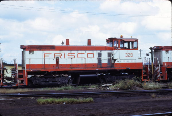 SW1500 328 at Birmingham, Alabama in September 1971 (Jack Armstrong)