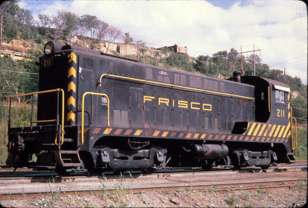 VO-1000 211 at Kansas City, Missouri in May 1968 (Golden Spike Productions)