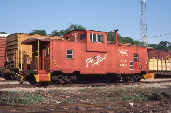 Caboose 1402 at Thayer, Missouri on May 17, 1979 (GJ Sommers)
