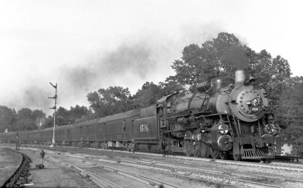 4-8-2 1516 leading the Texas Special at Lindenwood Yard in St. Louis, Missouri in 1942