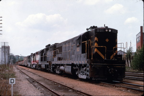 U25B 801 leading a freight train at Kansas City, Kansas on May 3, 1969 (Al Chione)