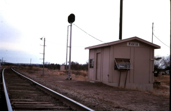 Depot at Ravia, Oklahoma (date unknown)