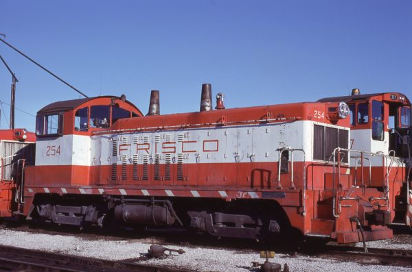 NW2 254 at St. Louis, Missouri in January 1981 (Lon Coone)