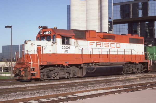 GP38-2 2286 (Frisco 431) at Dallas, Texas on March 10, 1983 (Joe Quinn)