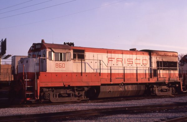 U30B 860 at St. Louis, Missouri (date unknown) (M.A. Wise)