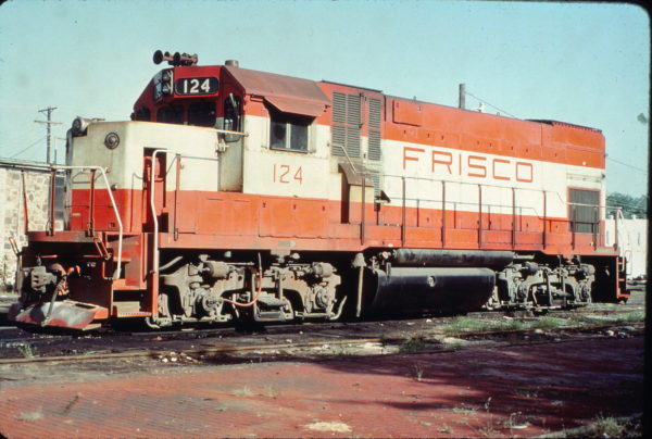 GP15-1 124 at Fayetteville, Arkansas on August 4, 1979 (Charly's Slides)