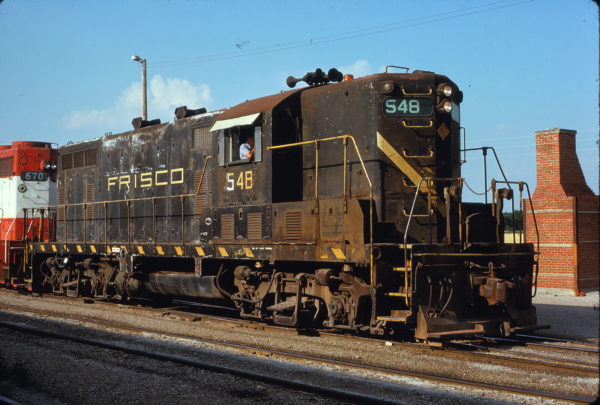 GP7 548 at Wichita, Kansas in July 1975 (Lee Berglund)
