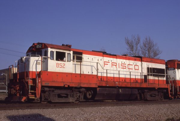 U30B 852 at Merriam, Kansas on April 18, 1980 (J.C. Benson)