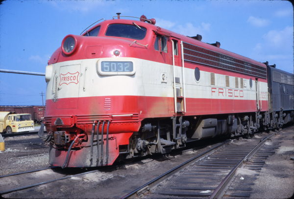 F7A 5032 at Memphis, Tennessee on June 4, 1967 (William White)