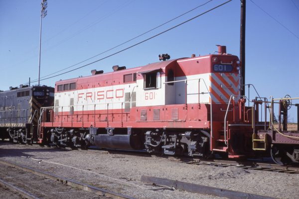 GP7 601 at Memphis, Tennessee on September 28, 1968 (Conniff Railroadiana Collection)