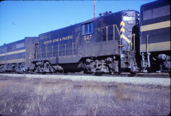 GP7 547 at Cherokee, Kansas on December 8, 1962