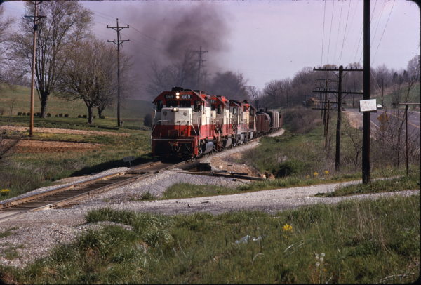 GP38-2 669 at Barnhart, Missouri on April 20, 1974 (Paul Dalman)