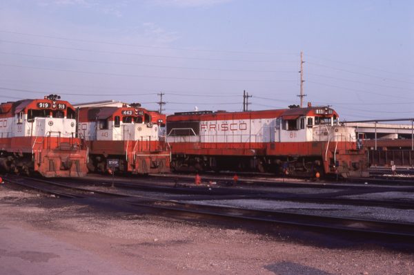 SD45 919, GP38-2 443 and U25B 811 at Springfield, Missouri in July 1978