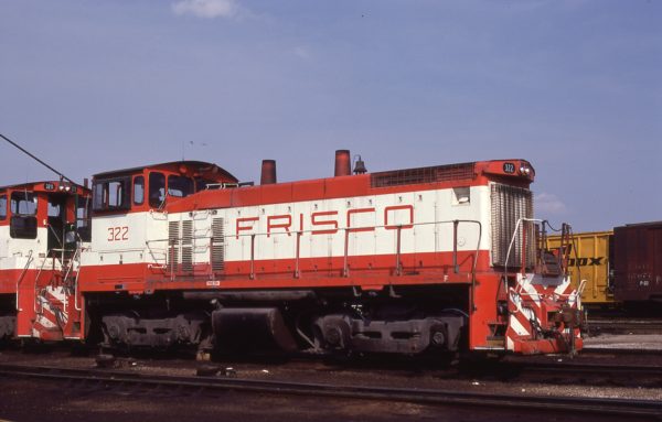 SW1500 322 at St. Louis, Missouri on August 30, 1980 (Steve Gartner)