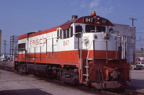 U30B 847 at Kansas City, Kansas on September 5, 1980 (T.H. Chenoweth)