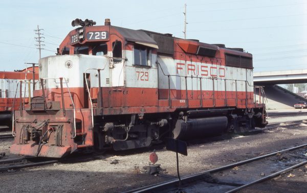 GP35 729 at Springfield, Missouri on April 8, 1978