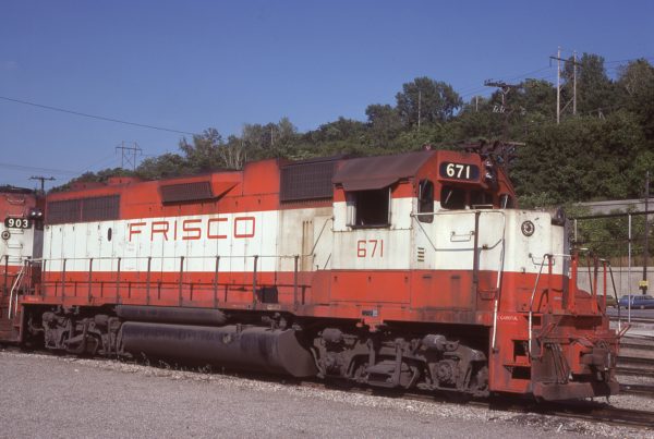 GP38-2 671 at Kansas City, Missouri on August 24, 1978 (J.C. Benson)