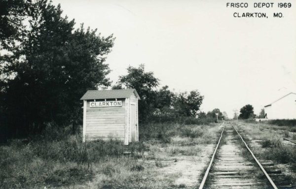 Clarkton, Missouri Depot in 1959 (Postcard)