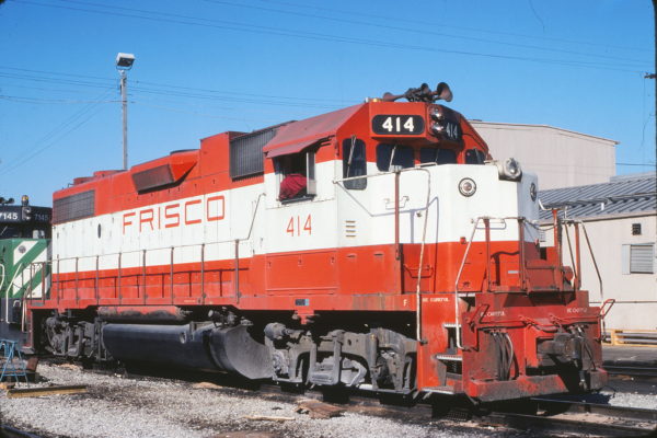 GP38-2 414 at Memphis, Tennessee on December 21, 1980 (David Johnston)