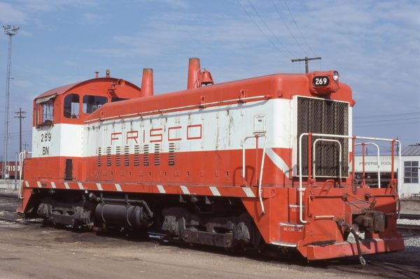 SW9 269 (Frisco 314) at Memphis, Tennessee on December 12, 1980 (Lon Coone)