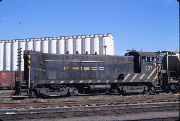VO-1000 237 at Kansas City, Kansas (date unknown)