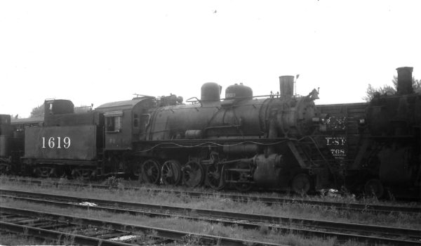 2-10-0 1619 awaiting scrapping at Springfield, Missouri on June 23, 1951 (Arthur B. Johnson)