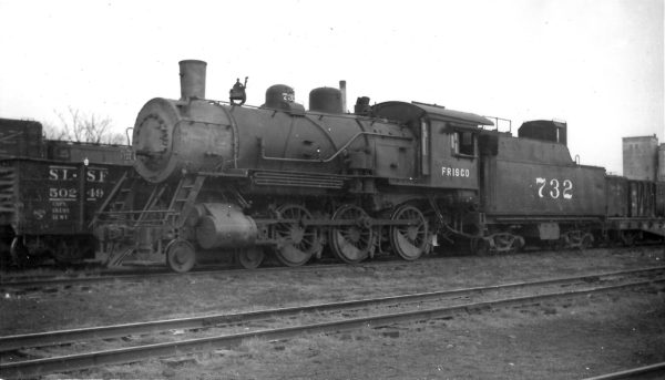 4-6-0 732 awaiting scrapping at Springfield, Missouri on January 4, 1948 (Arthur B. Johnson)
