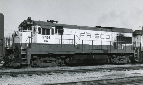 U30B 5784 (Frisco 846) (location unknown) in 1981