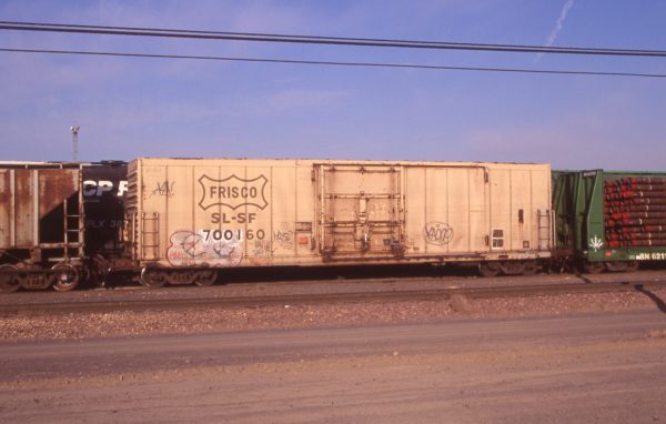 Boxcar 700160 at Pasco, Washington on April 11, 1997 (R.R. Taylor)