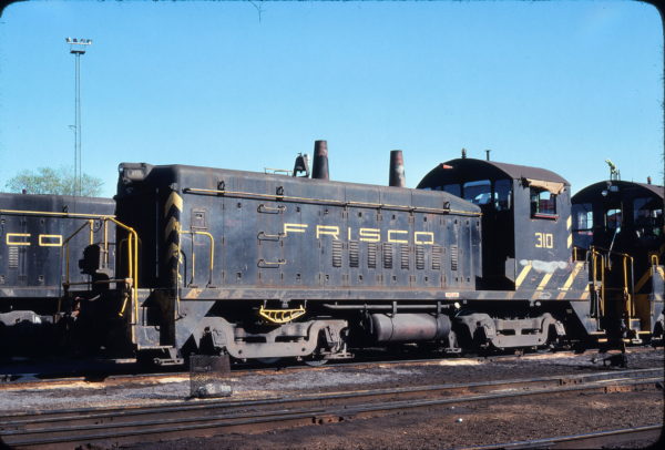SW9 310 at St. Louis, Missouri on April 13, 1978 (Michael Wise)