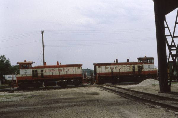 SW1500s 59 (Frisco 354) and 58 (Frisco 353) at ATSF Junction (Missouri) in July 1981