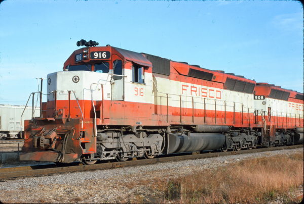 SD45 916 at Memphis, Tennessee on November 4, 1974 (Alton Lanier)