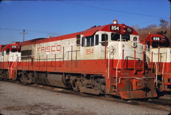 U30B 854 at Kansas City, Missouri on March 30, 1975 (James Primm II)