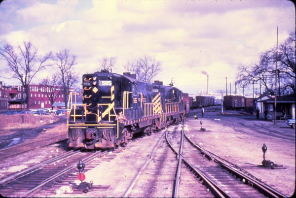 GP7s 585 and 626 at Fort Smith, Arkansas on February 15, 1962