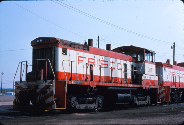 SW1500 328 at Birmingham, Alabama on May 11, 1975 (Ray Sturges)
