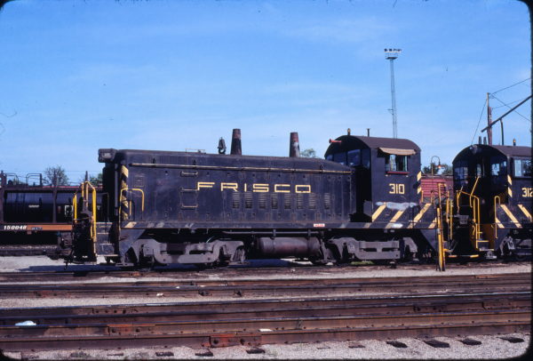 SW9 310 at St. Louis, Missouri in June 1977 (William Raia)