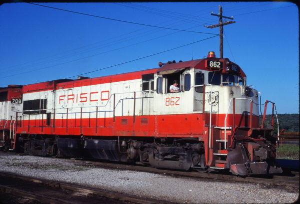 U30B 862 at Tulsa, Oklahoma on May 17, 1980 (John Benson)