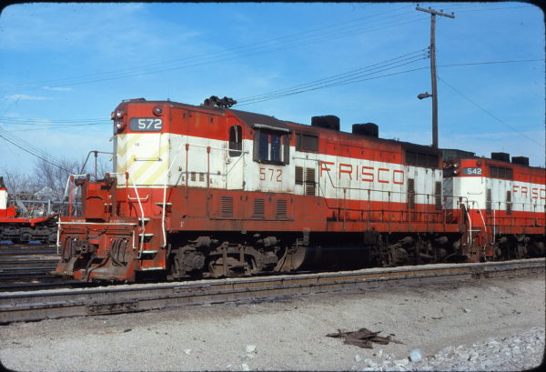 GP7 572 at Springfield, Missouri on February 25, 1978 (J. Harlen Wilson)