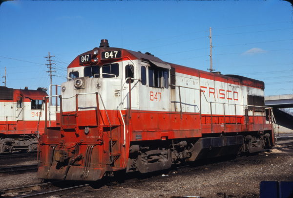 U30B 847 at Springfield, Missouri on March 4, 1978 (James Holder)
