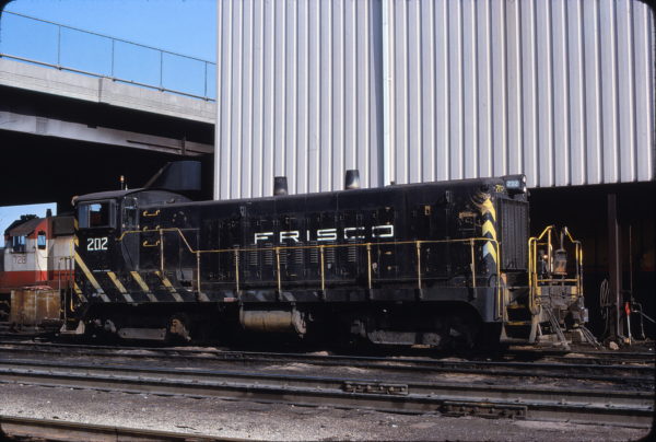 VO-1000 202 at Springfield, Missouri on April 4, 1978