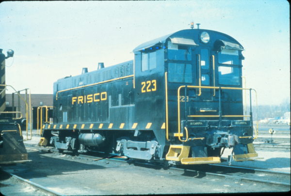 VO-1000 223 at Springfield, Missouri in March 1963 (Vernon Ryder)