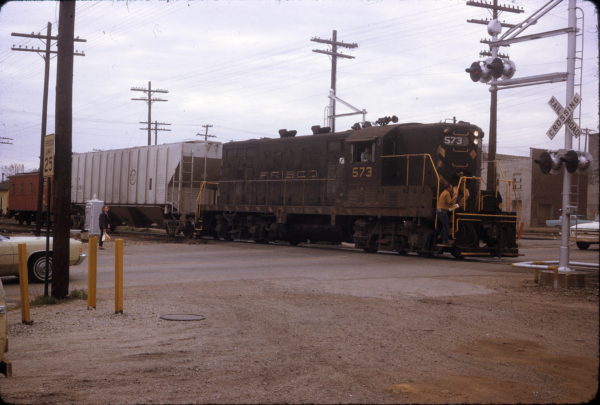 GP7 573 at Jonesboro, Arkansas on March 24, 1973 (Charles Judy)