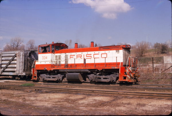 SW1500 334 (location unknown) in March 1973