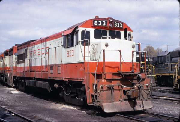 U30B 833 at Atlanta, Georgia on May 31, 1973 (W.B. Folsom)