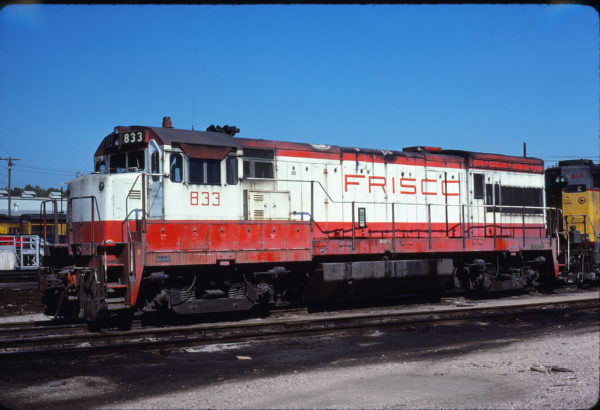 U30B 833 at Kansas City, Kansas in September 1978