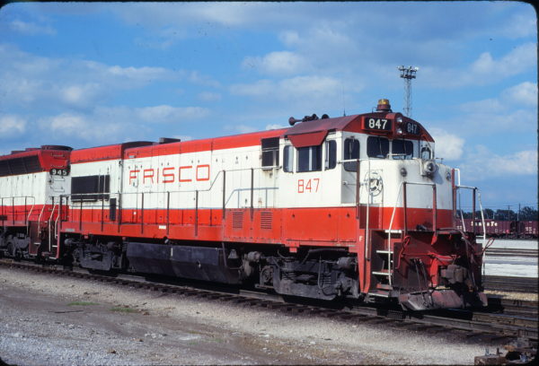 U30B 847 at Tulsa, Oklahoma on May 18, 1980 (John Benson)