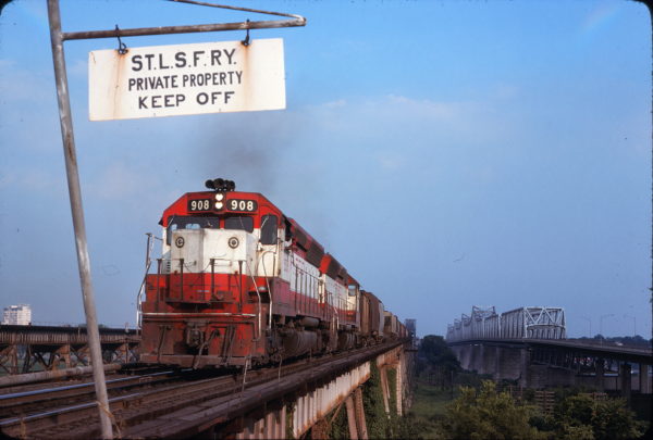 SD45 908 at West Memphis, Arkansas on May 29, 1977 (James Claflin)