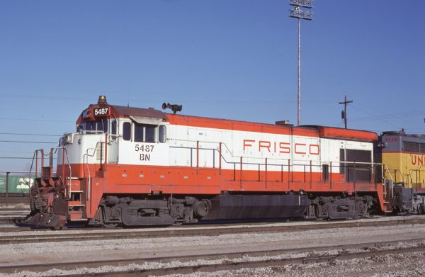 B30-7 5487 (Frisco 865) at Memphis, Tennessee in January 1981 (Lon Coone)