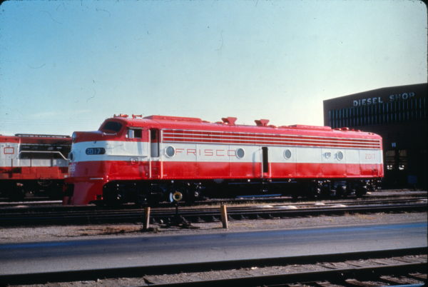 E8A 2017 (Formerly Pensive) at Springfield, Missouri on August 4, 1967 (Al Chione Slides)