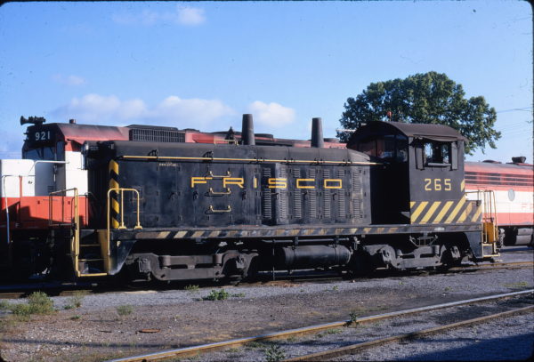 NW2 265 at Birmingham, Alabama in 1972
